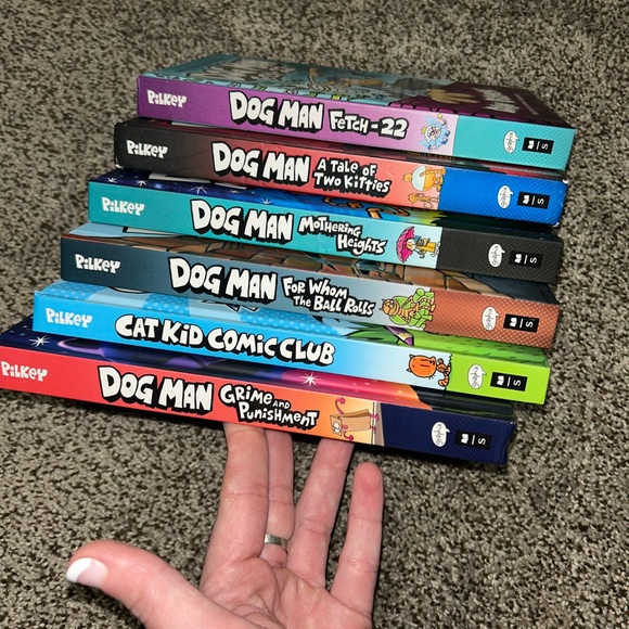 Red and Blue Video Game Cases Set - Picture 2 of 3